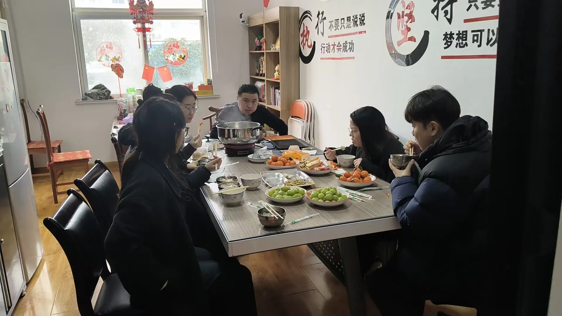 Свята ліхтароў кампаніі Haozhifeng